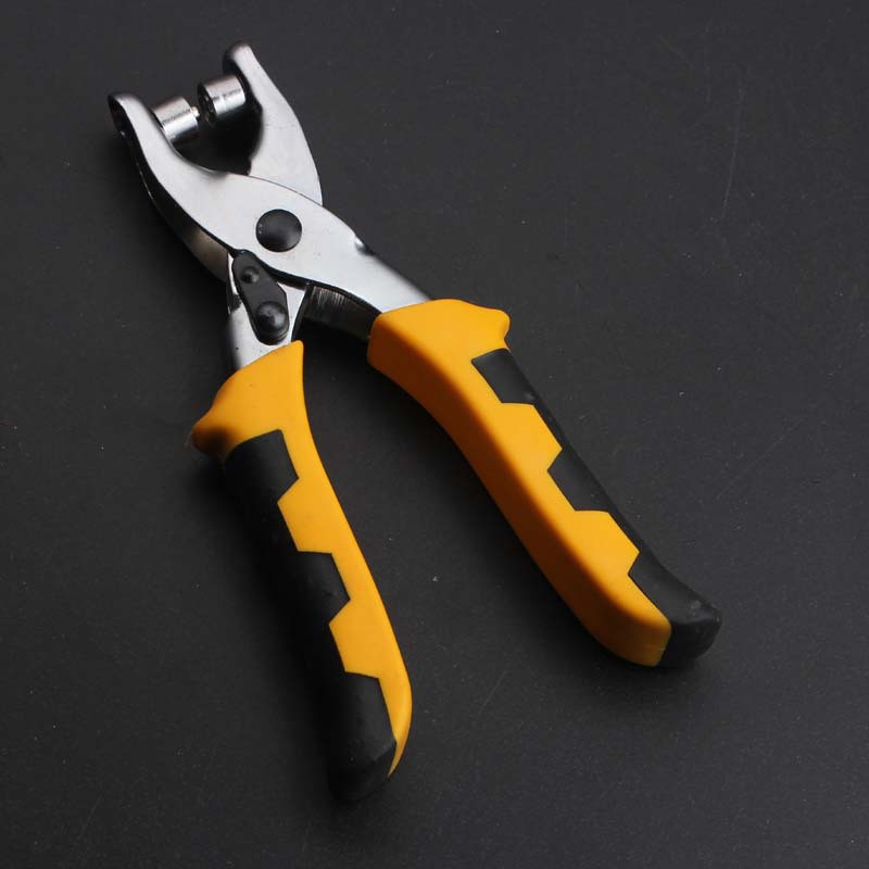 革細工ツールキット 3-in-1 パンチアイレットプライヤー - Snap Plier Setter のレビューと価格